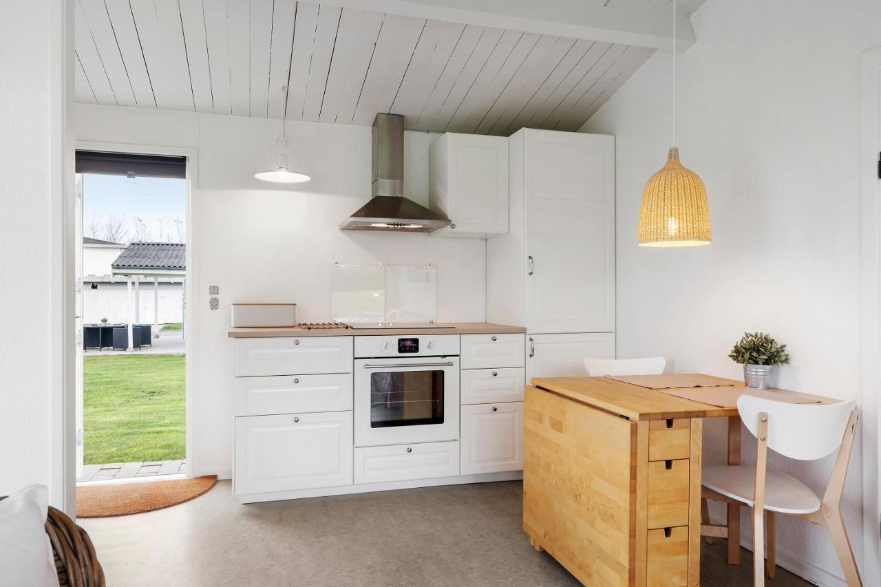 Cozy 2-Bedroom J Seaside Escape At Summerhouse Brenderup Exterior photo